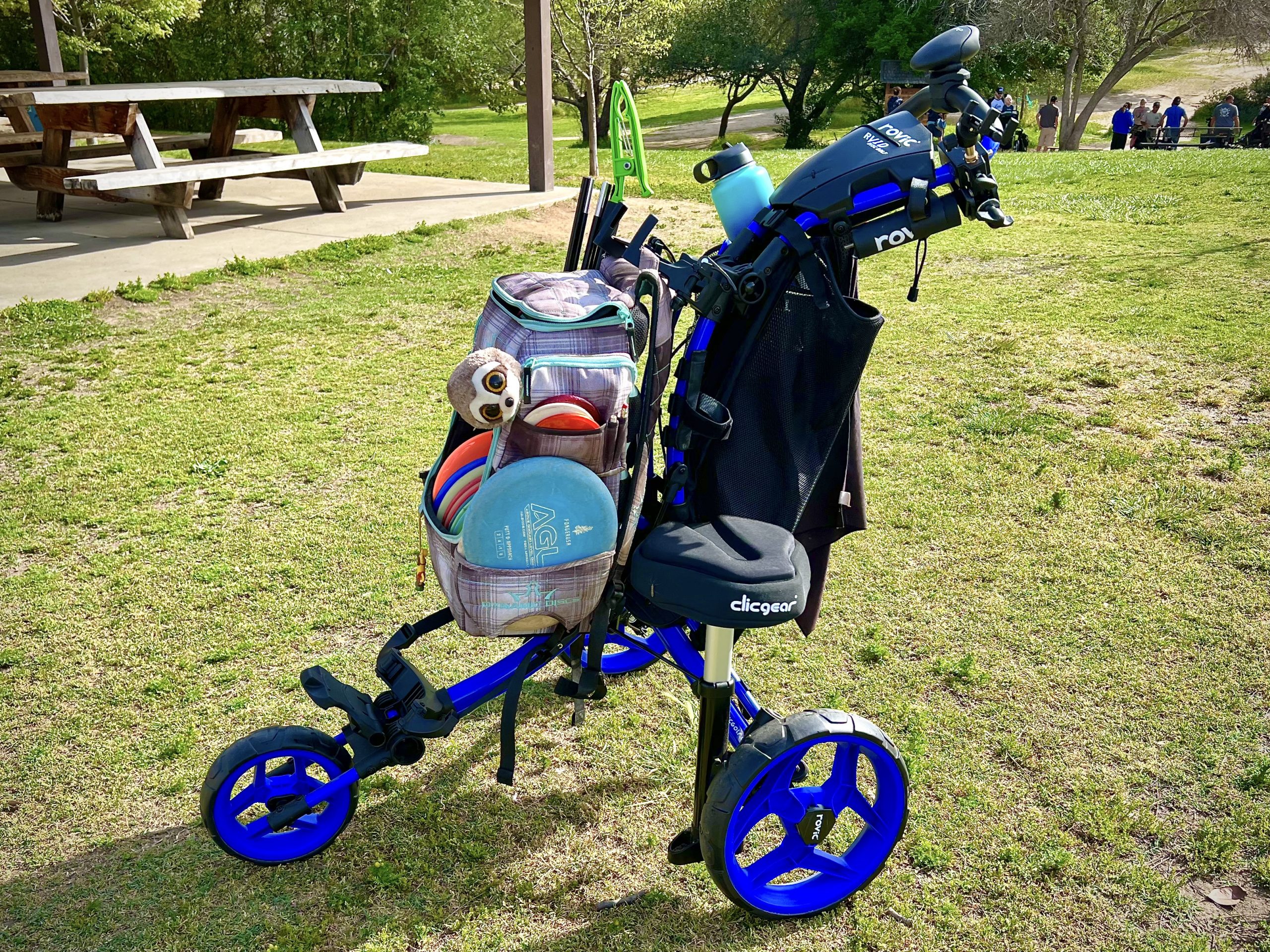 Rovic RV1D disc golf cart review 1